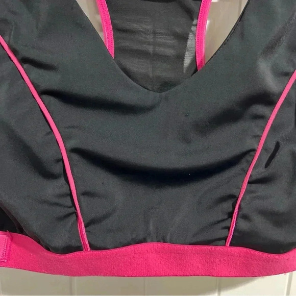 Marika Miracles Bra Womens Racerback Sports Wire Free Plus Black Size 20 - Picture 2 of 12